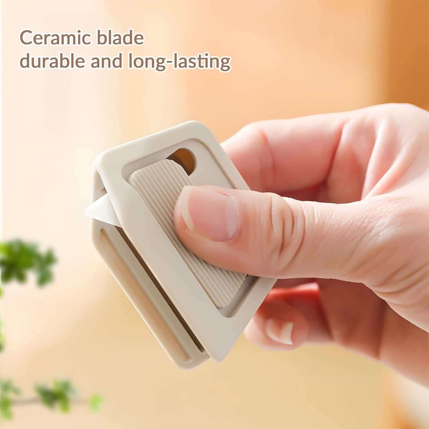 Auto-Retract Ceramic Mini Box Cutter